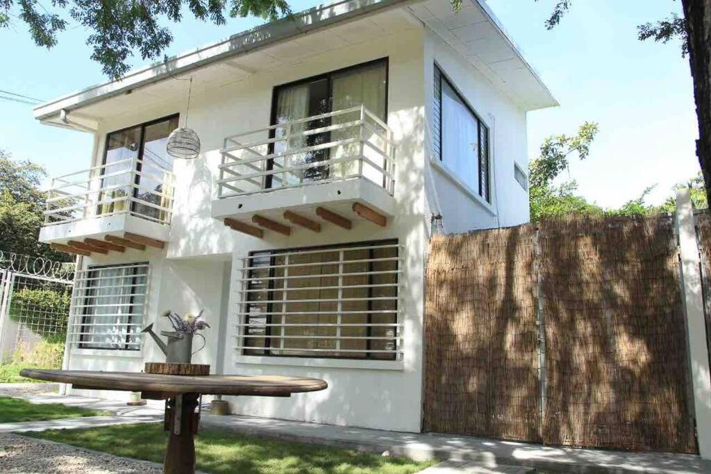 Casa Buda Liberia Cerca Del Aeropuerto Exterior foto